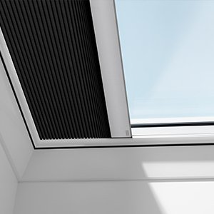 Rulouri opace VELUX FSK pentru ferestre pentru acoperis terasa